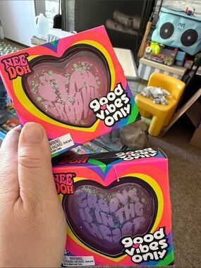 Schylling- Needoh- Good Vibes Only- Heart- 1 piece